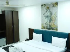 Hotel lal's plaza