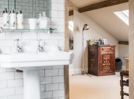 瑞丹住宿加早餐旅馆，位于Chilcompton的酒店