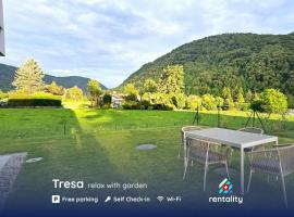Charming apartment with garden & parking，位于Sessa的酒店