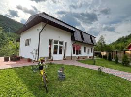 Casa Vio，位于内霍瓦的酒店