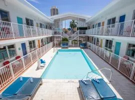 水滨酒店和套房