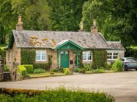 Foulis Castle Gate Lodge