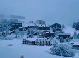 Studio lumineux avec vue et accès sur les pistes ! Coup de coeur，位于瓦尔堡的酒店