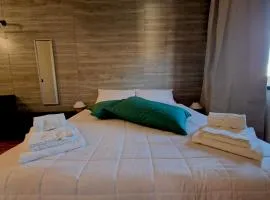 Cambria Rooms & Apartments