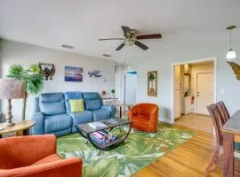 Walk Dtwn Pet-Friendly Apt in Rockport