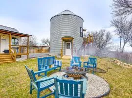 Tin De Blue Grainbury Silo and Cabins