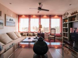 By Plaza de Espa&ntilde;a overlooking Parque Mar&iacute;a Luisa，位于塞维利亚的Spa酒店