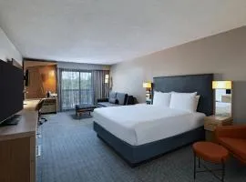 Courtyard by Marriott Austin The Domain Area
