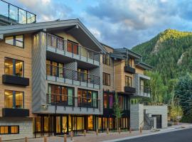 W Aspen，位于阿斯潘的酒店