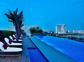 Courtyard by Marriott Bengaluru Hebbal，位于班加罗尔的万豪酒店