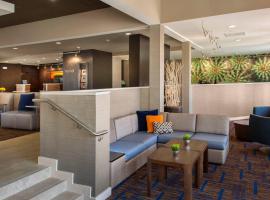 玛丽埃塔市/I-75北州际公路亚特兰大庭院酒店，位于玛丽埃塔市的酒店