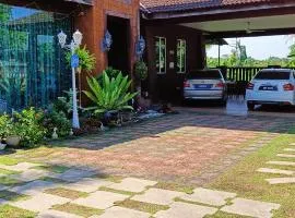 Seri Tanjung Homestay