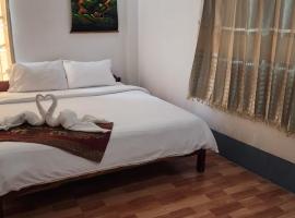 Thip Phavanh Guesthouse，位于北宾的酒店