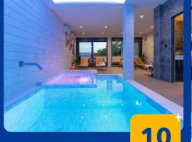 Terra Maiorum -12 person private Villa - heated pool and water massage，位于波弗加纳的乡村别墅