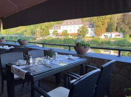 维多利亚酒店，位于巴特克罗伊茨纳赫的酒店