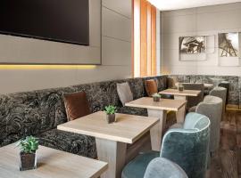 庞费拉达AC酒店，万豪酒店，位于蓬费拉达的酒店