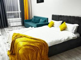 MERIDIAN luxury in the very center of the city near Arbat，位于阿拉木图的酒店