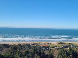 Studio Retreat Outside Neskowin for up to 2 Guests，位于內斯科温的酒店