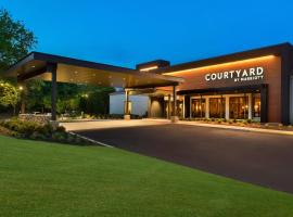 Courtyard by Marriott Lincroft Red Bank，位于雷德班克的酒店
