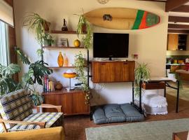 Golden Days Shack in Jan Juc, Great For Surfers, Family-Friendly, 4-Min Walk to Beach，位于托基的酒店
