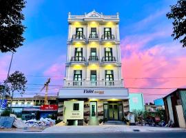 Modern Studio w Balcony and Kitchen，位于Ấp Bình Thương的公寓式酒店