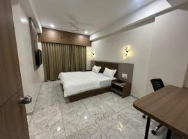 Hotel Fun n Food，位于普杰的酒店