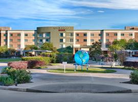 Courtyard by Marriott Houston NASA Clear Lake，位于拿骚湾的酒店
