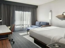 瑞依万豪万怡酒店