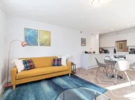 Modern Apartment in Historic Gloucester Quays