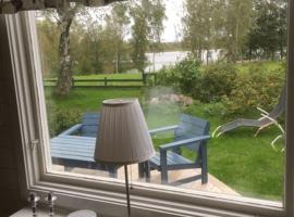 Stuga på västkusten mellan Halmstad och Båstad，位于拉霍尔姆的酒店