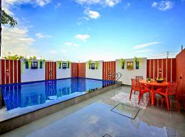 ll EMPYREAN STAY ll AIRAWAT VILLA ll 2BHK ll AC ll PRIVATE POOL ll WIFI ll，位于罗纳瓦拉的酒店