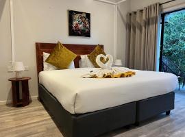Platinum Peak Luxury Apartment -Victoria Falls，位于维多利亚瀑布的酒店