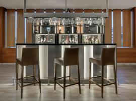 AC Hotel Sevilla Fórum by Marriott，位于塞维利亚的酒店