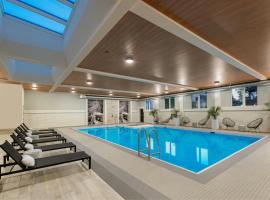 The Insignia Hotel, Sarnia, a Tribute Portfolio Hotel，位于萨尼亚的酒店