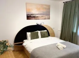 Felix 41 - Piata Victoriei, Near Metro - RH Living