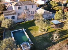 Le Balcon De Roxane，位于马洛塞讷的酒店