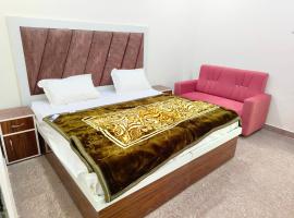 Hotel KW Residency，位于Chitrakoot的酒店