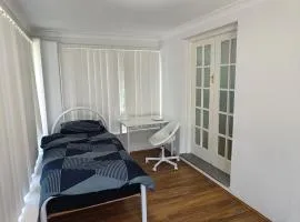 Budget Single Room in Carlingford Home - C3