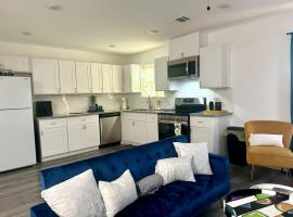 Houston cozy Townhome，位于休斯顿的酒店