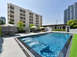 Three Seasons Bangkok