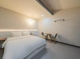 Hotel Lion