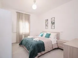 5 FCO Modern & Spacious, Free Parking