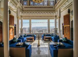 Riad Zaya Fes，位于非斯的带停车场的酒店