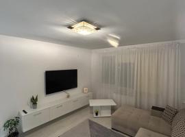 Apartament Central，位于拉姆尼库沃尔恰的自助式住宿