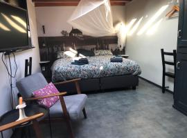 B&B de Garaazje，位于沃尔克姆的酒店