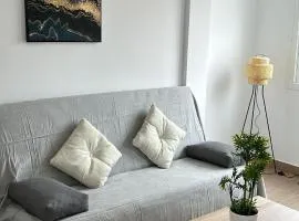 Cozy Bright Apartment in Malaga