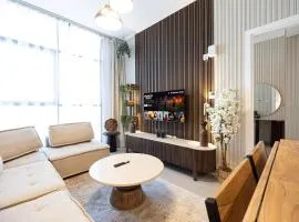 1BR Wanderlust Apartment by Blue Cloud Holidays