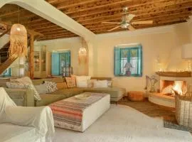 Lefkadas Bohemian Cottage