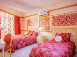 Lace boutique hotel