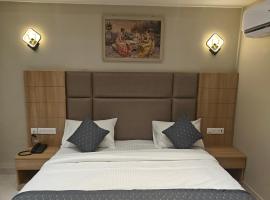 Hotel Urban Heights，位于阿尔瓦尔的酒店